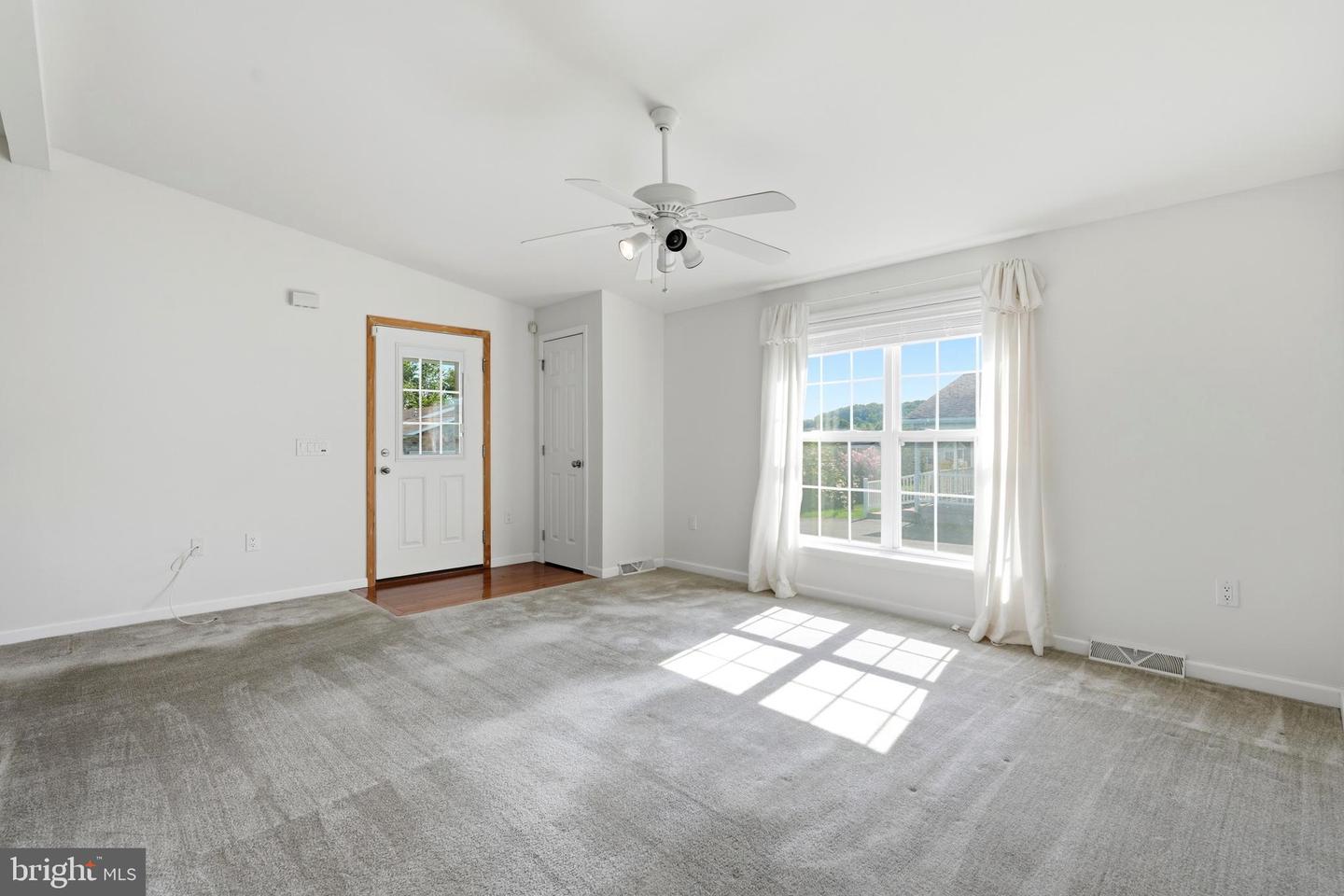 4 Songbird Ct Property Photo 11