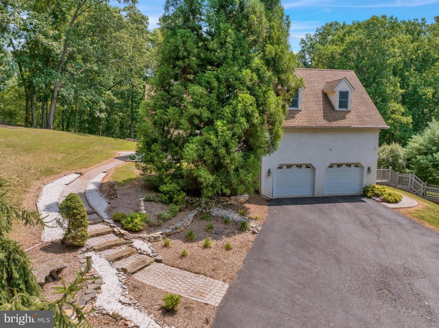 505 Westley Property Photo 10