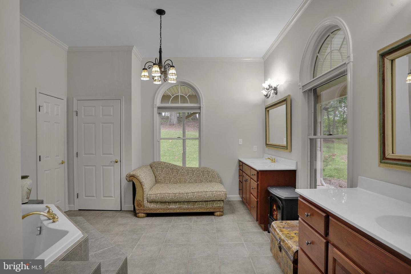 505 Westley Property Photo 34