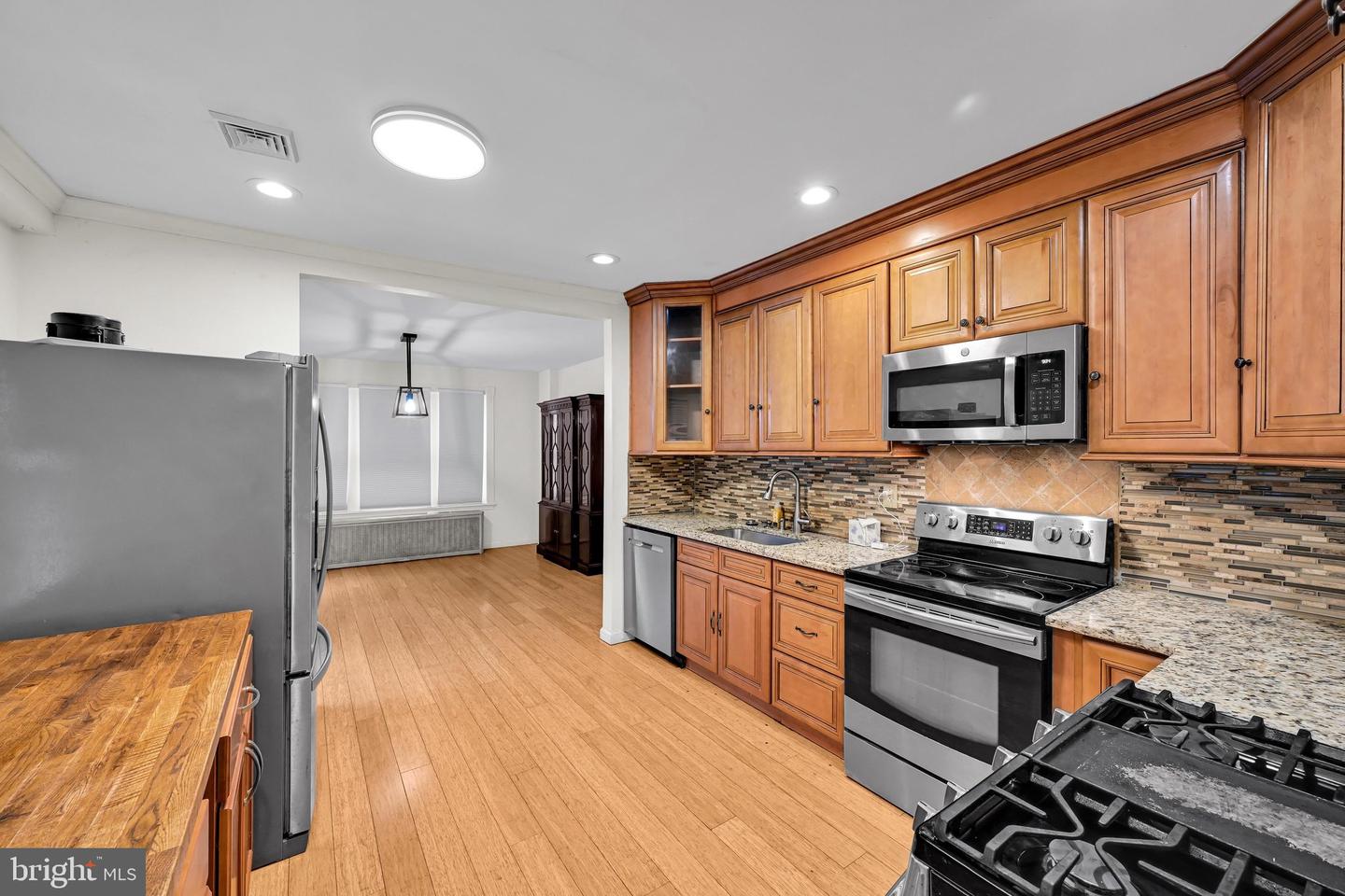 37 Park Rd Property Photo 13