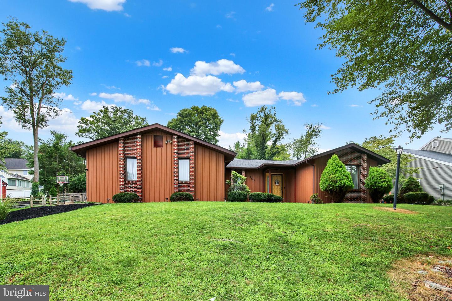 107 DEBORAH DR