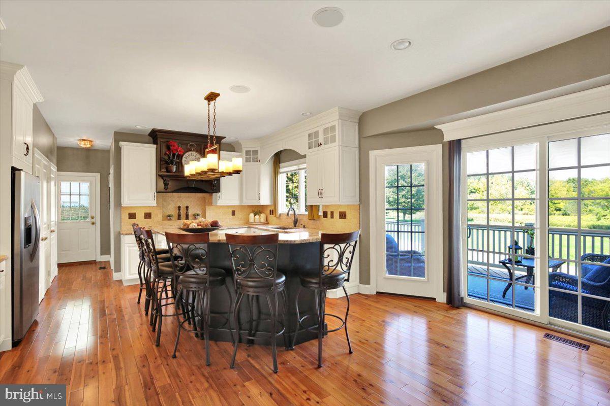 3381 Harwood Property Photo 18