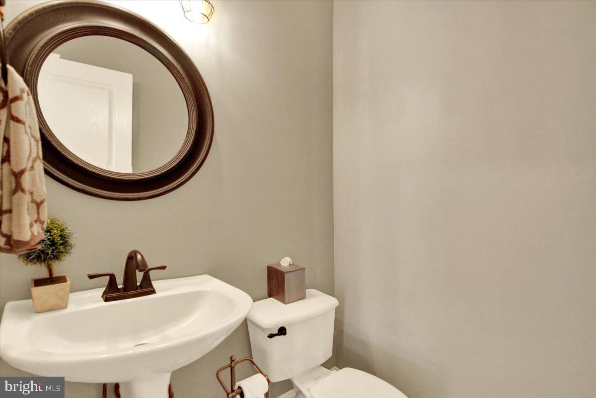 3381 Harwood Property Photo 25