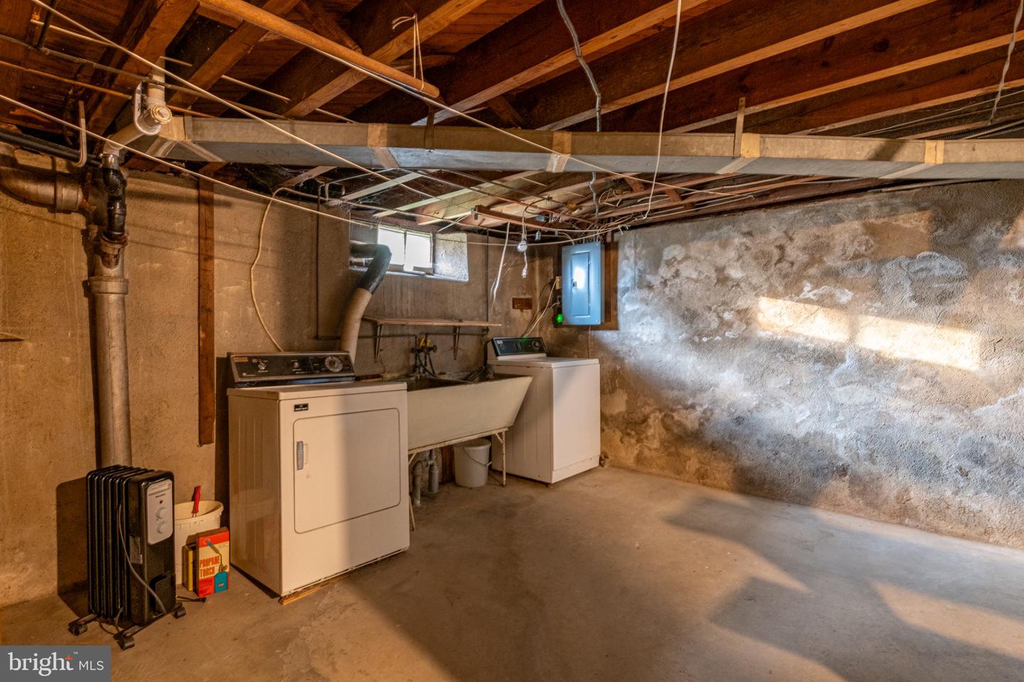 1435 Fayette Ave Property Photo 13