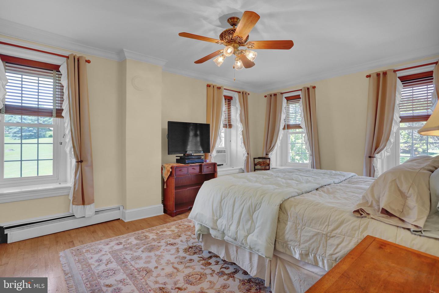739 Boar Rd Property Photo 22