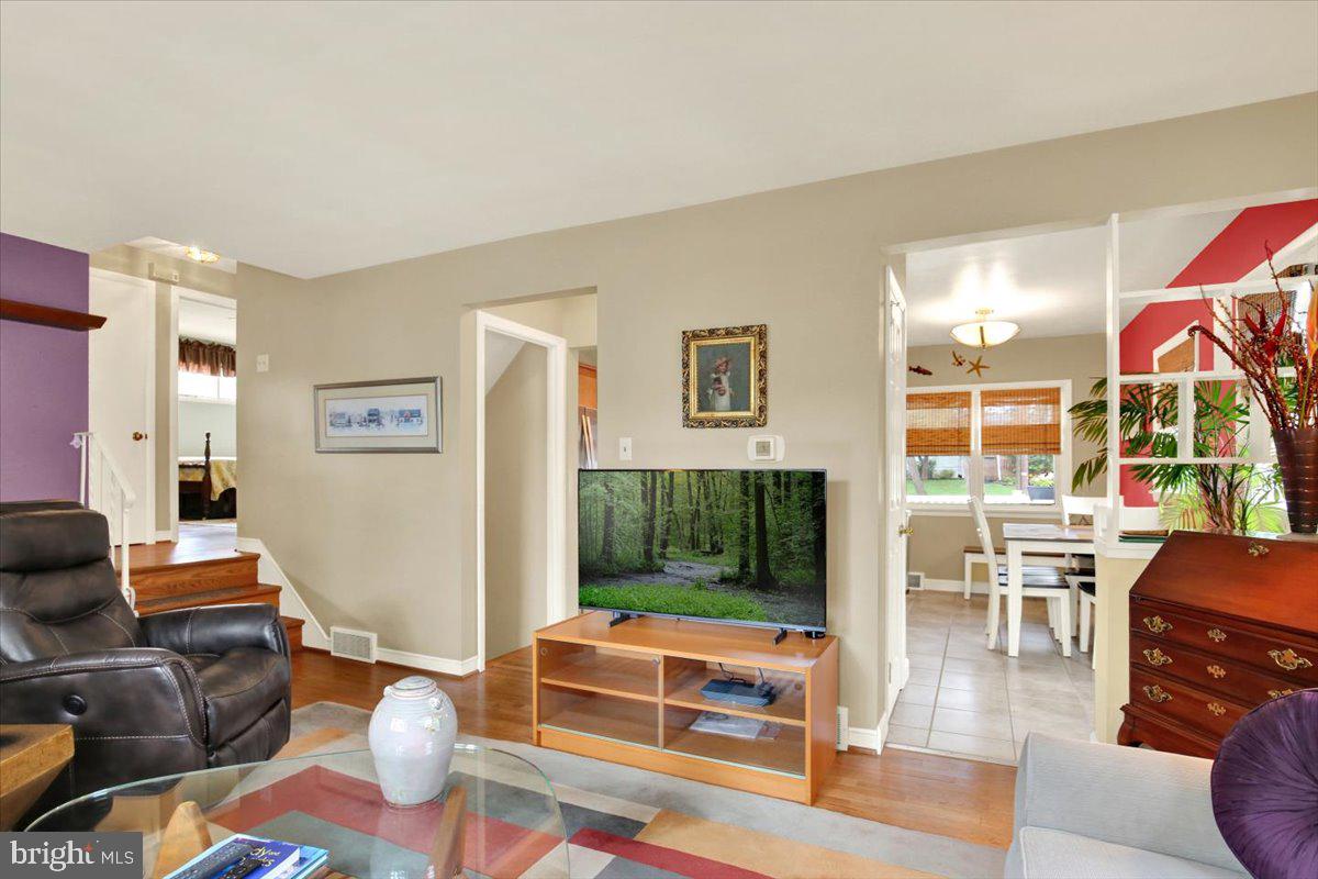 305 Marshall Dr Property Photo 13