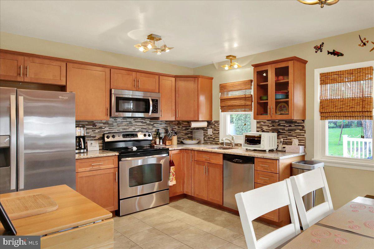 305 Marshall Dr Property Photo 14