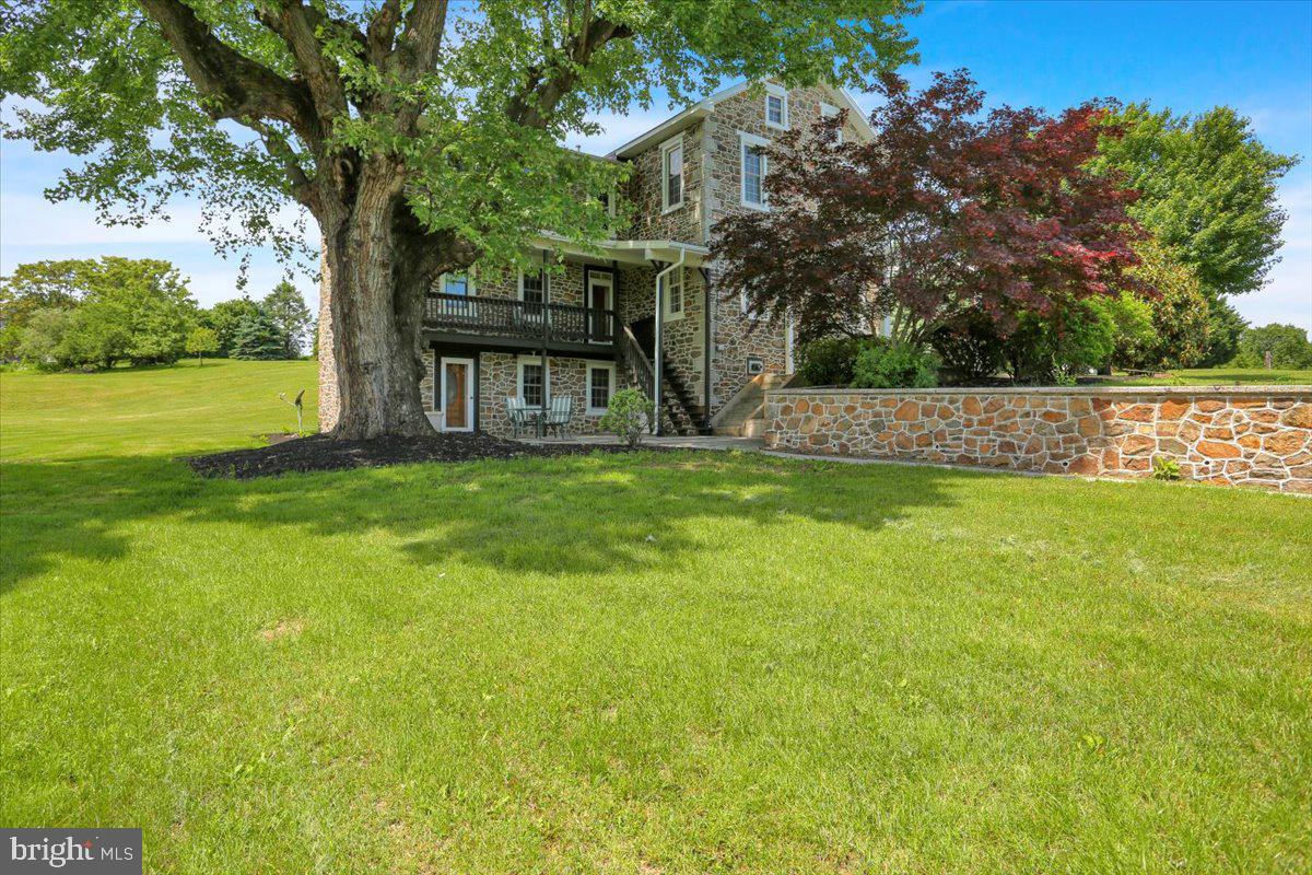 739 Boar Rd Property Photo 6
