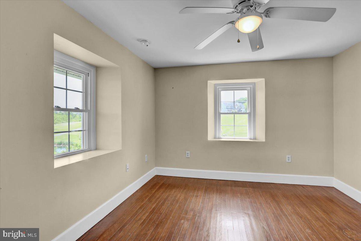 739 Boar Rd Property Photo 73