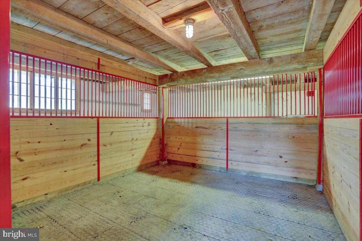 739 Boar Rd Property Photo 88