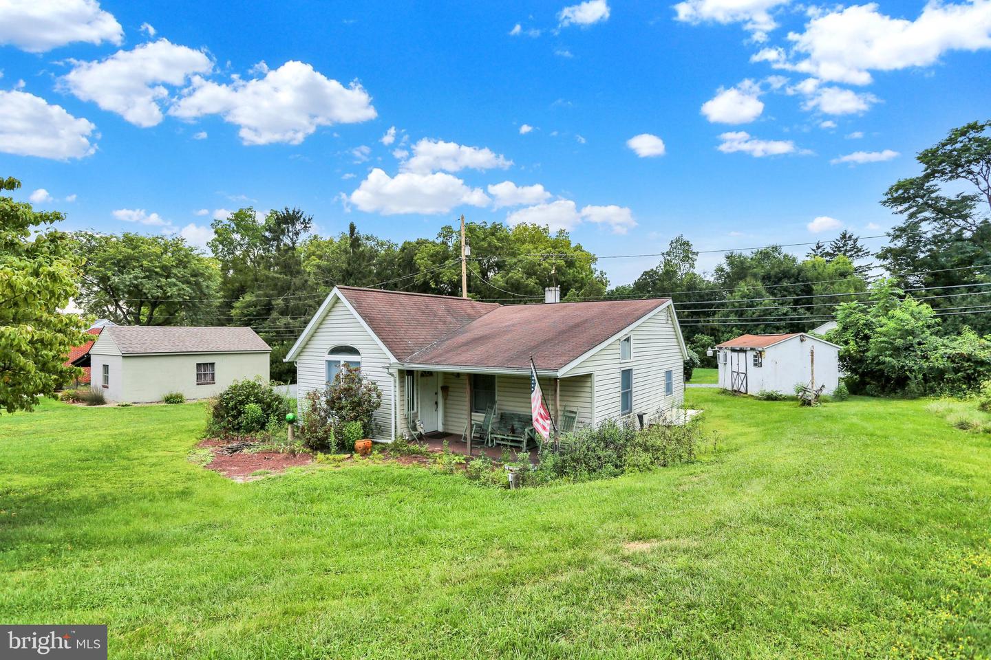 3420 Stoudts Ferry Bridge Rd Property Photo 3