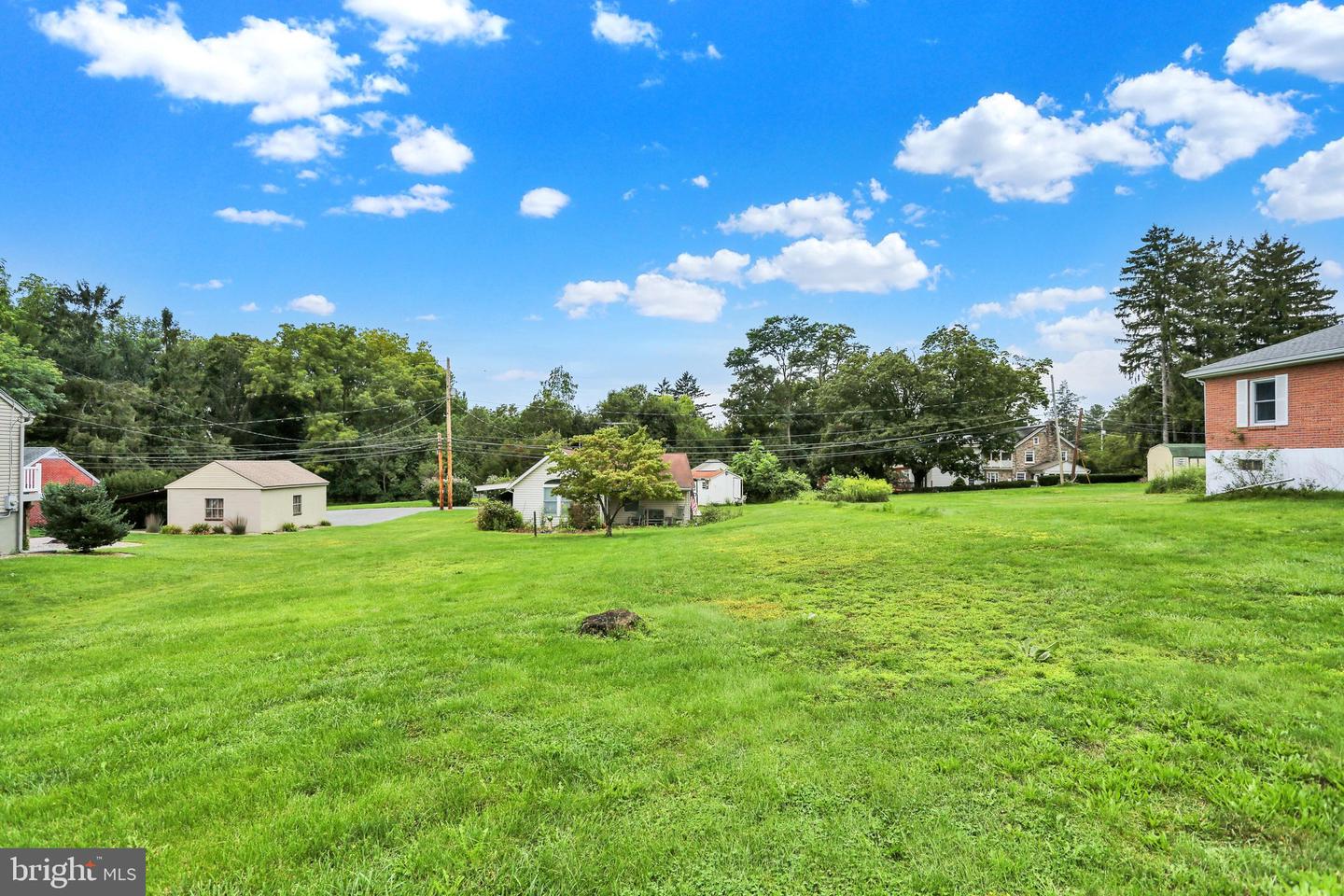 3420 Stoudts Ferry Bridge Rd Property Photo 8
