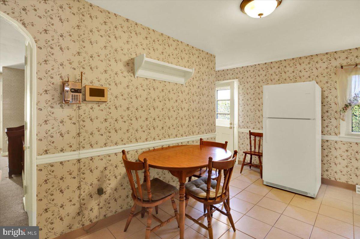 240 Walters Ave Property Photo 23