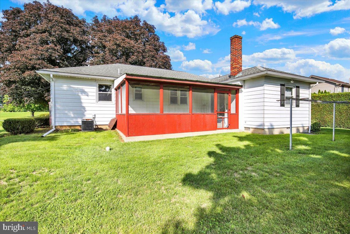 240 Walters Ave Property Photo 30