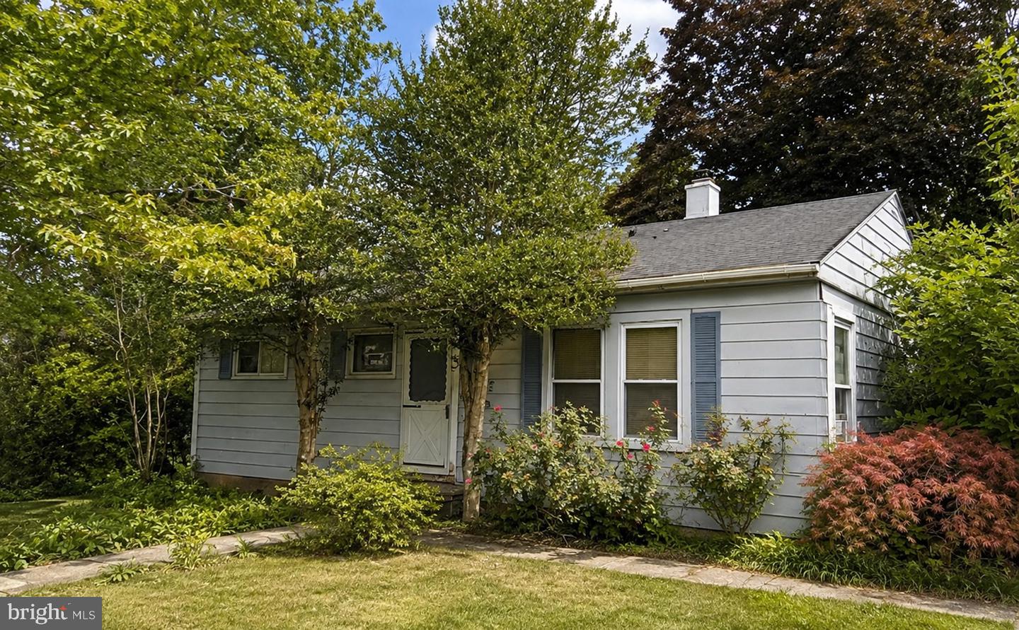 105 Wood Ln Property Photo 1