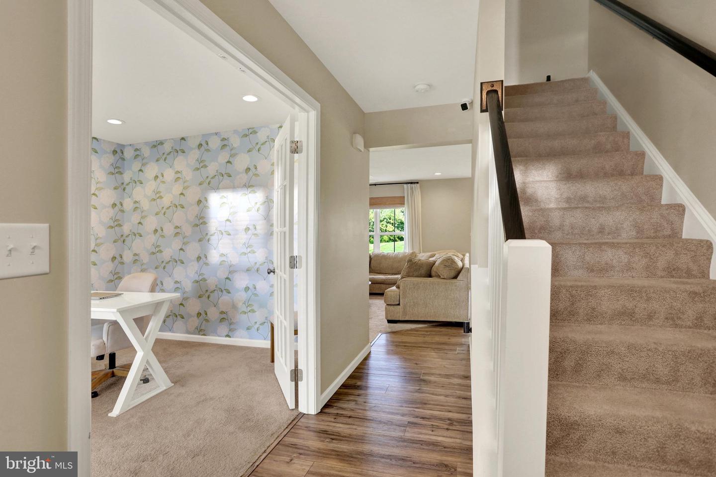 17 Crooked Ct Property Photo 5