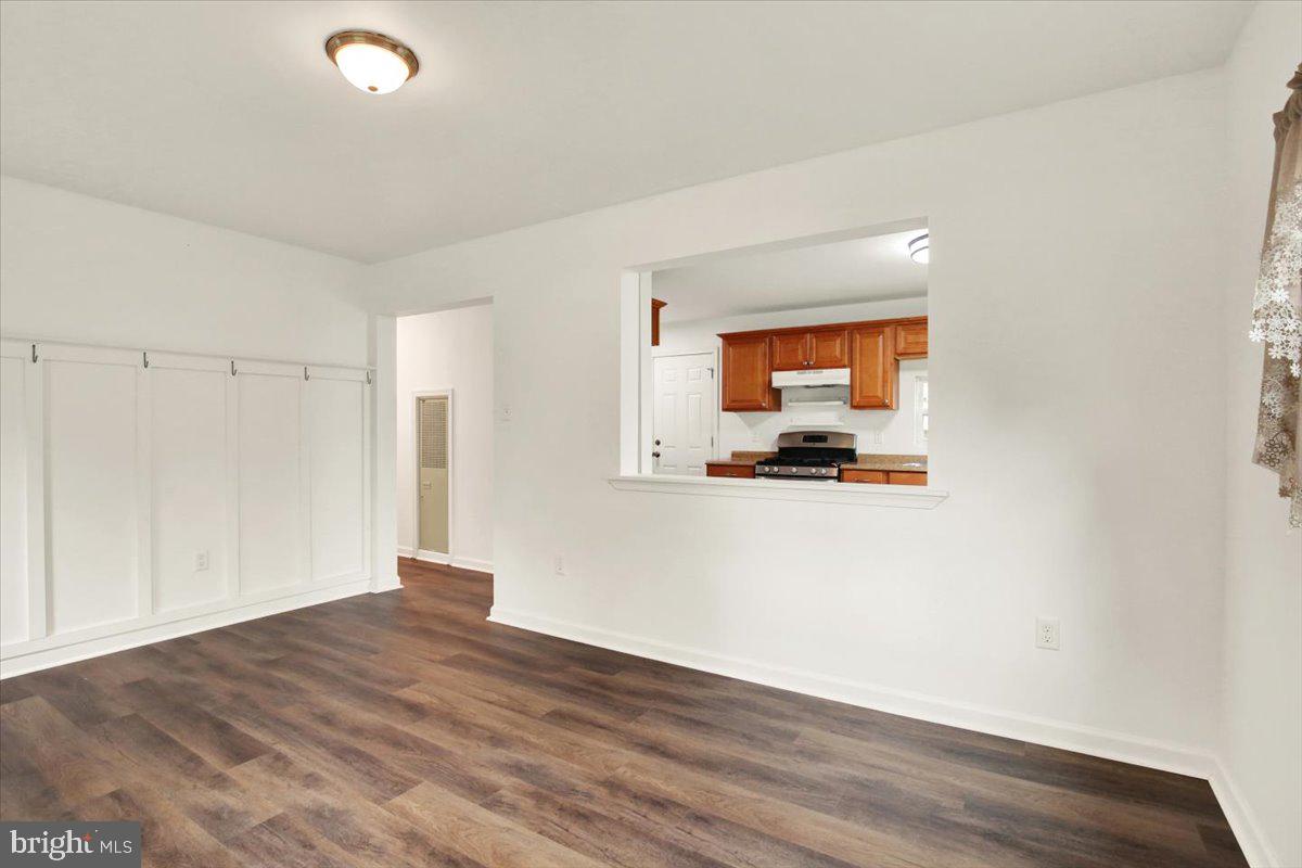 1257 Dauphin Pl Property Photo 5