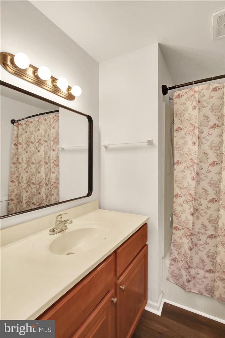 1257 Dauphin Pl Property Photo 9
