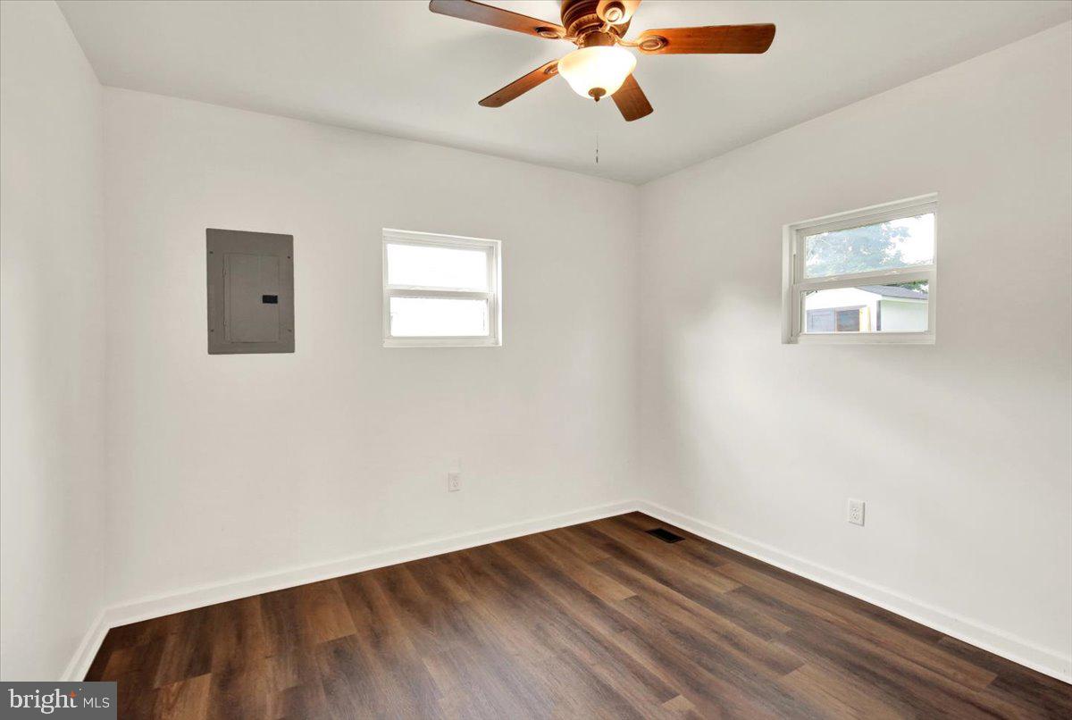 1257 Dauphin Pl Property Photo 10