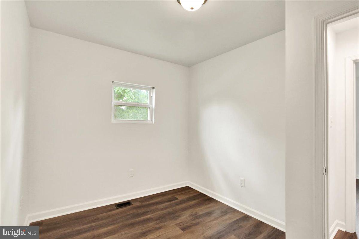 1257 Dauphin Pl Property Photo 14