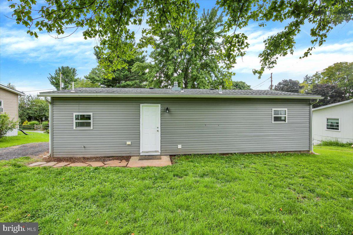 1257 Dauphin Pl Property Photo 16