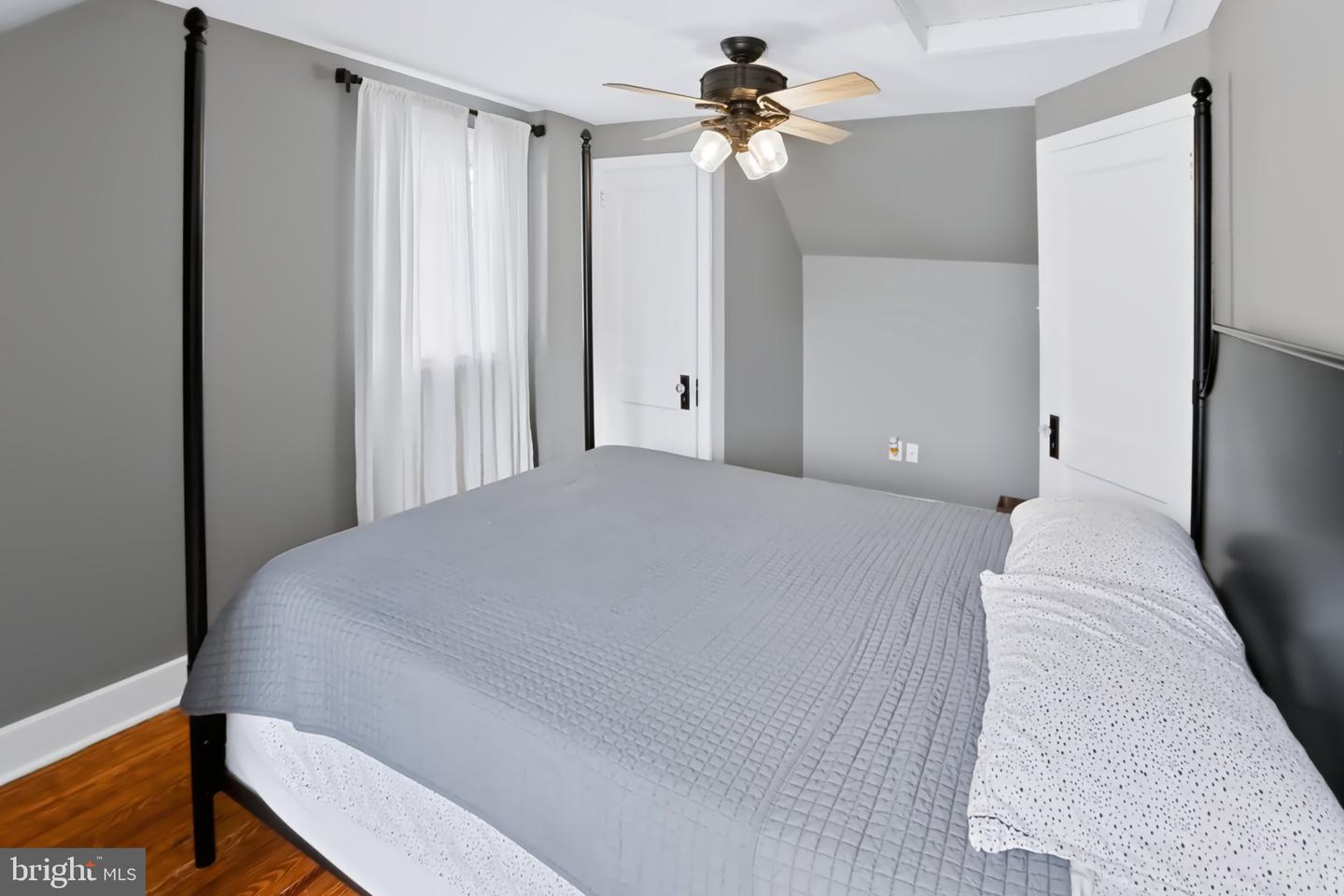19 Maple Property Photo 15