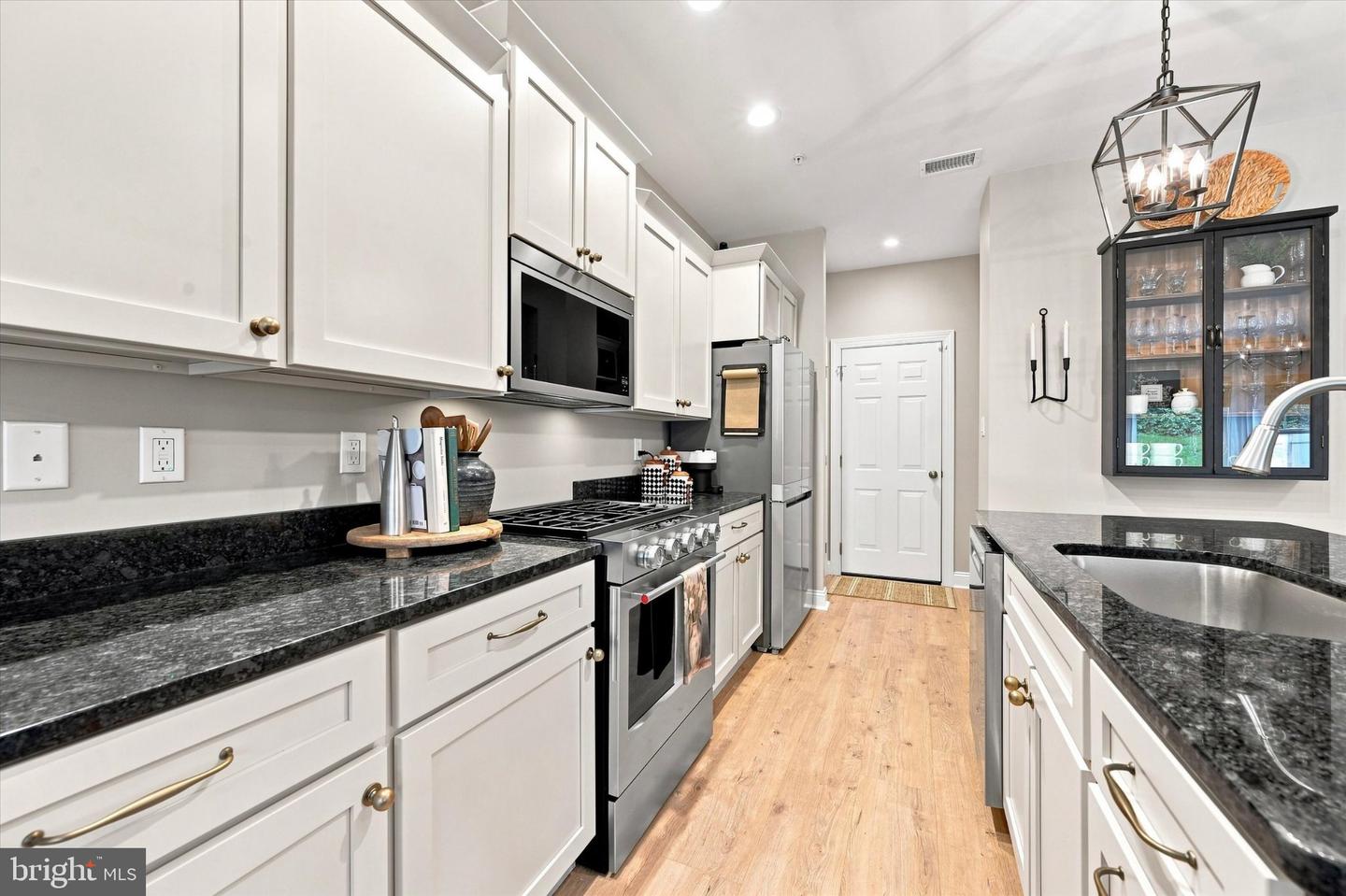 30 Wexford Ct Property Photo 7