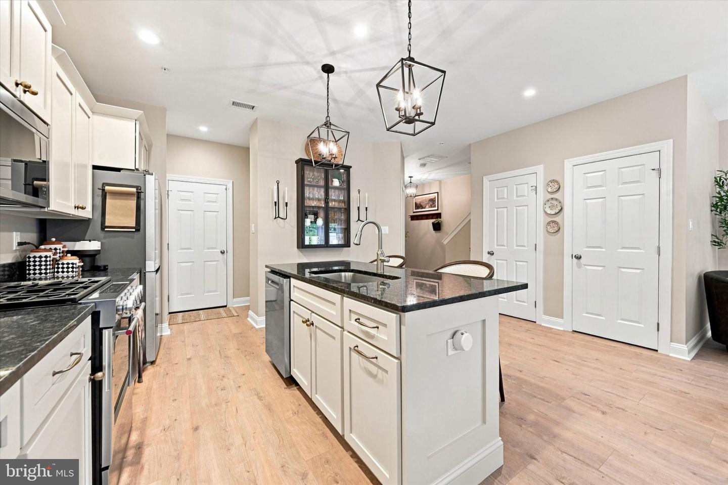 30 Wexford Ct Property Photo 8