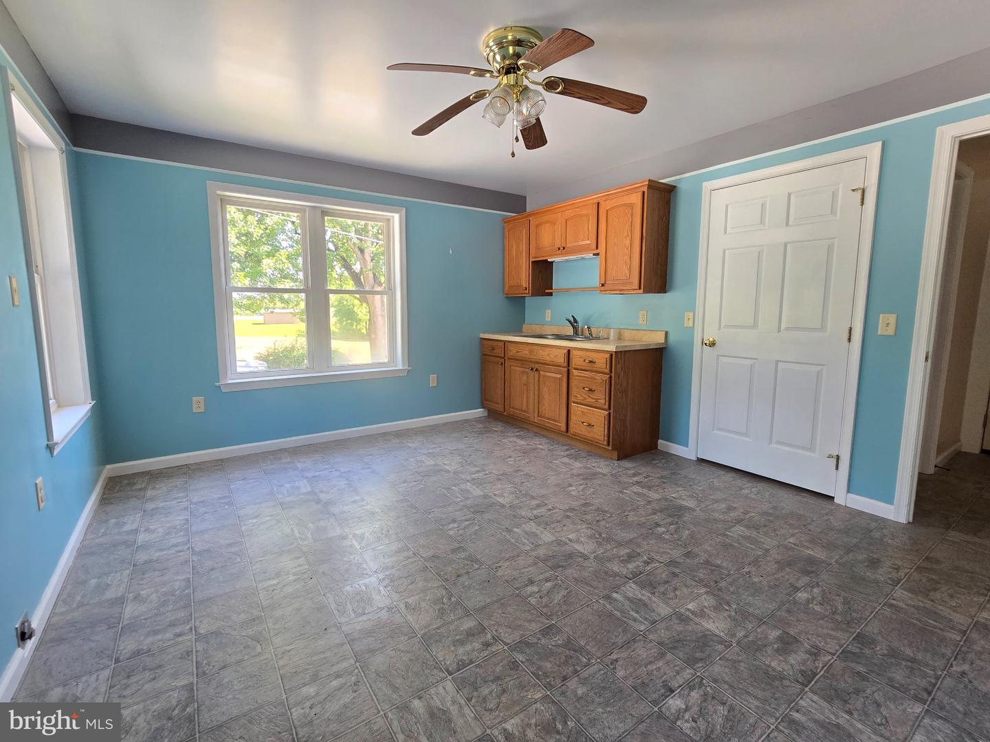 26 Clayton Ave Property Photo 15