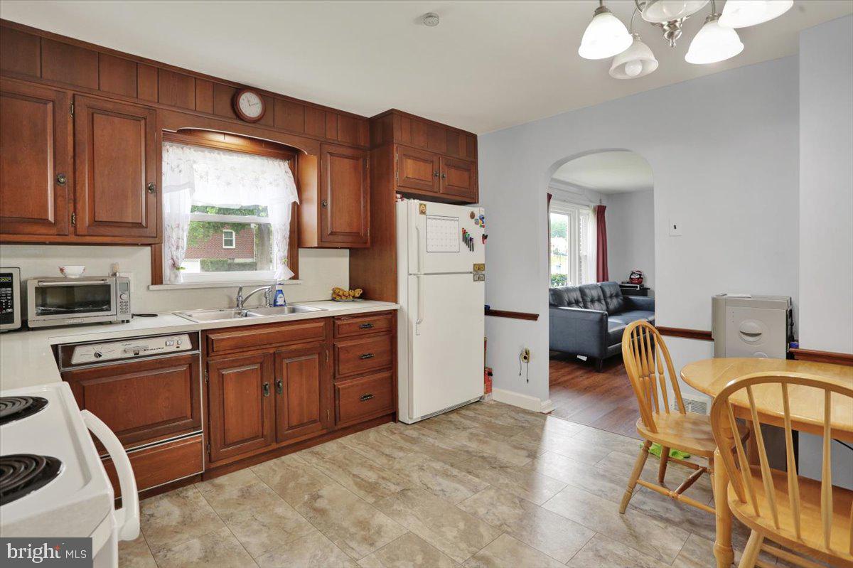 508 S Temple Blvd Property Photo 8