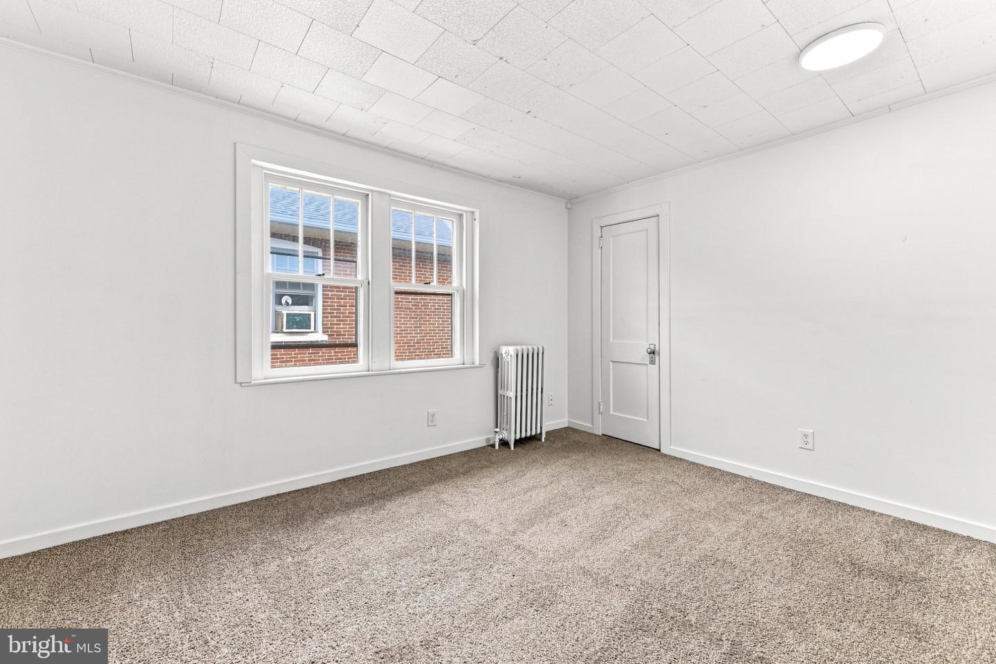 114 E Smith St Property Photo 21