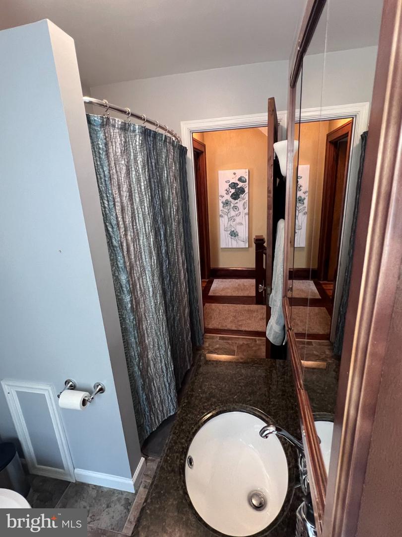20 Intervilla Ave Property Photo 27