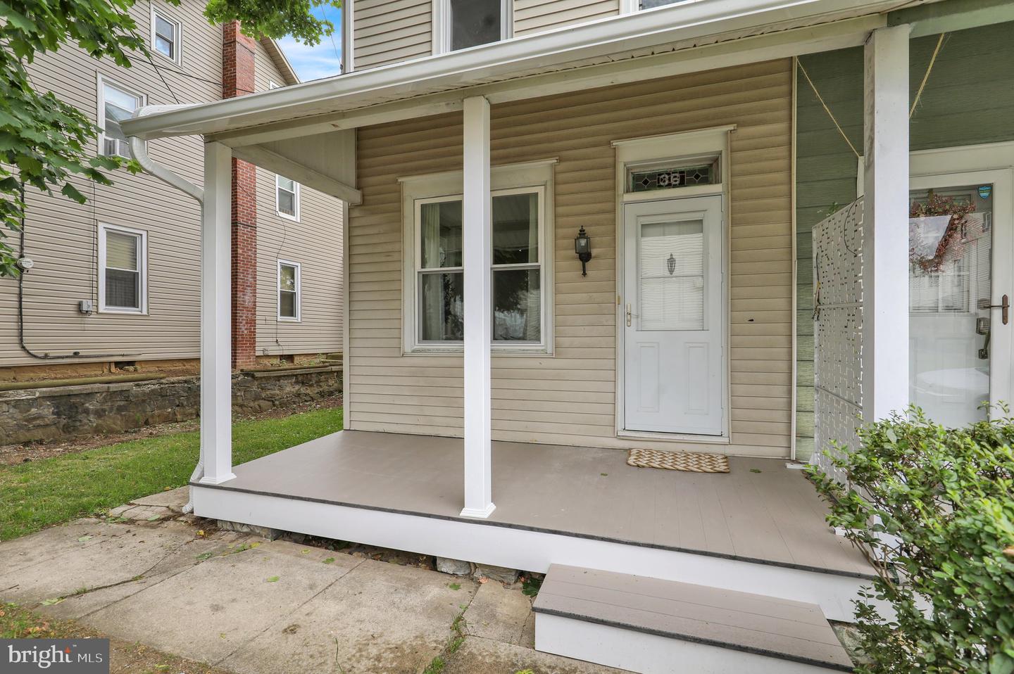 36 S Miller St Property Photo 4