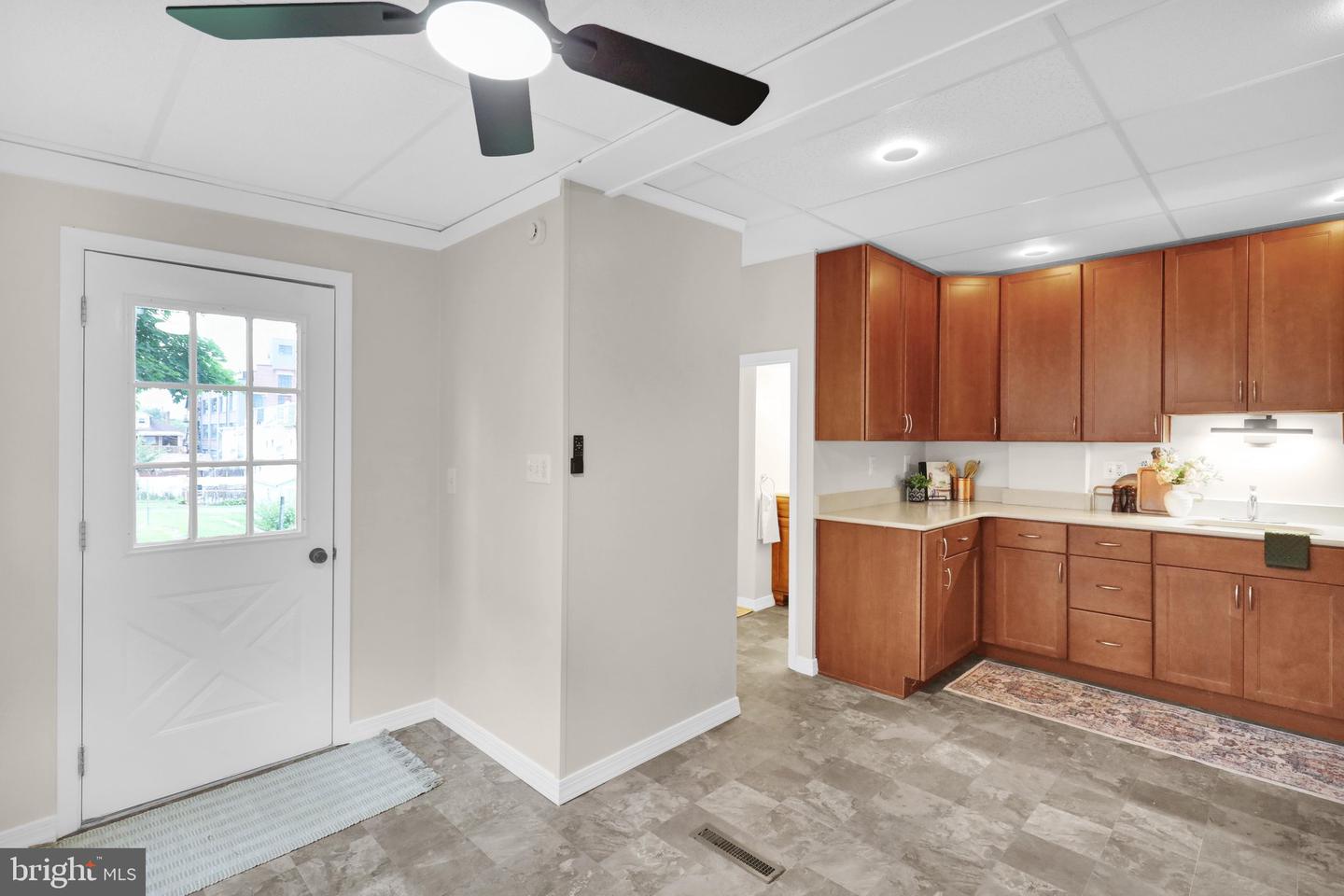 36 S Miller St Property Photo 15