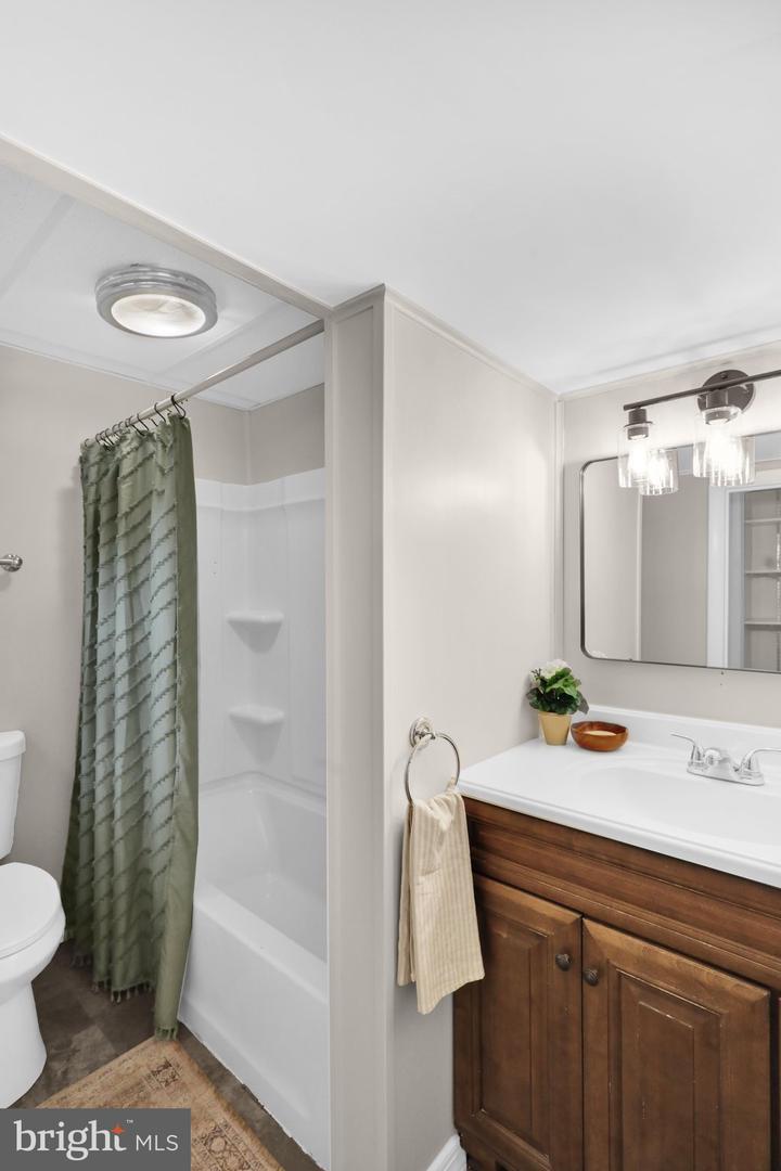 36 S Miller St Property Photo 18