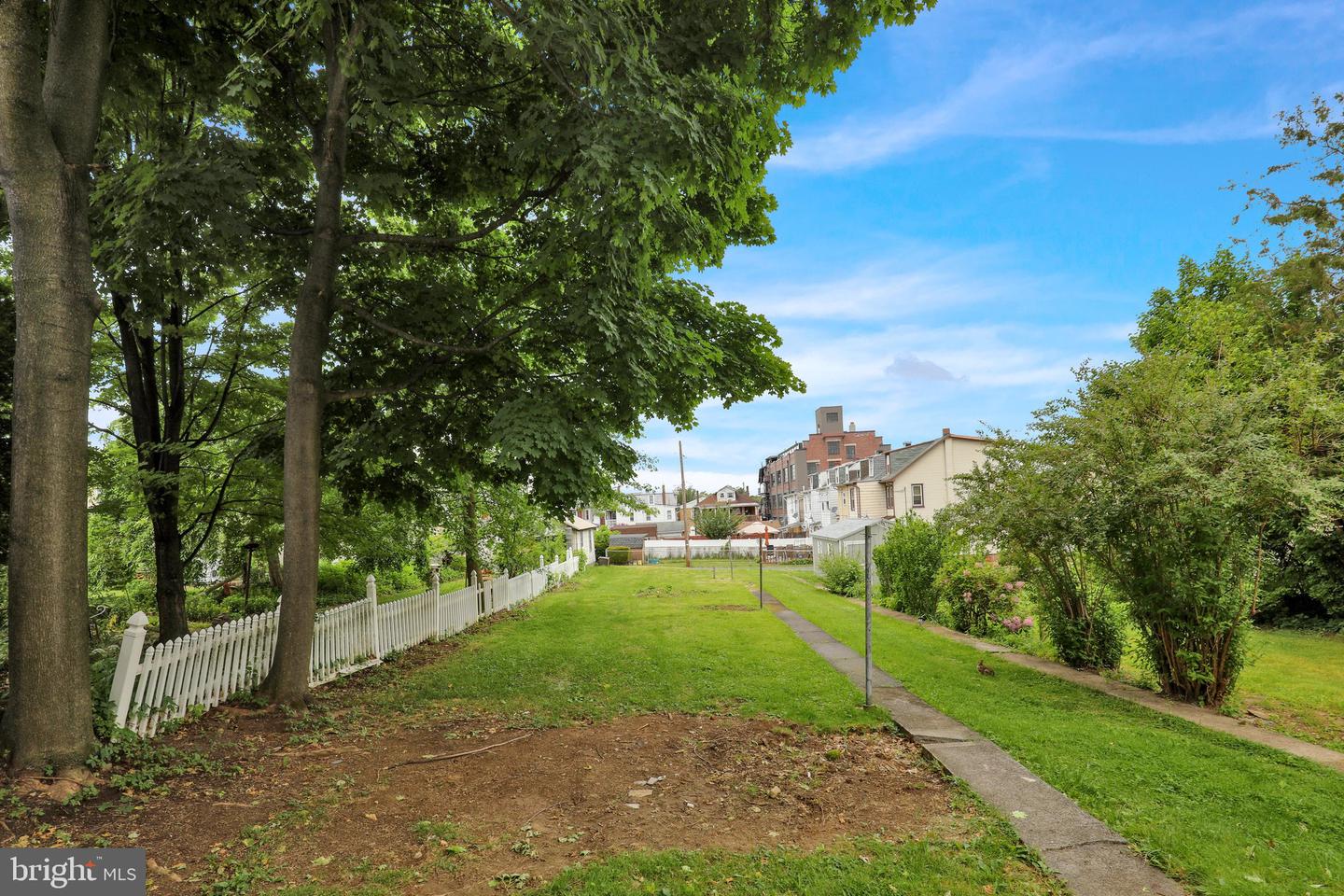 36 S Miller St Property Photo 29