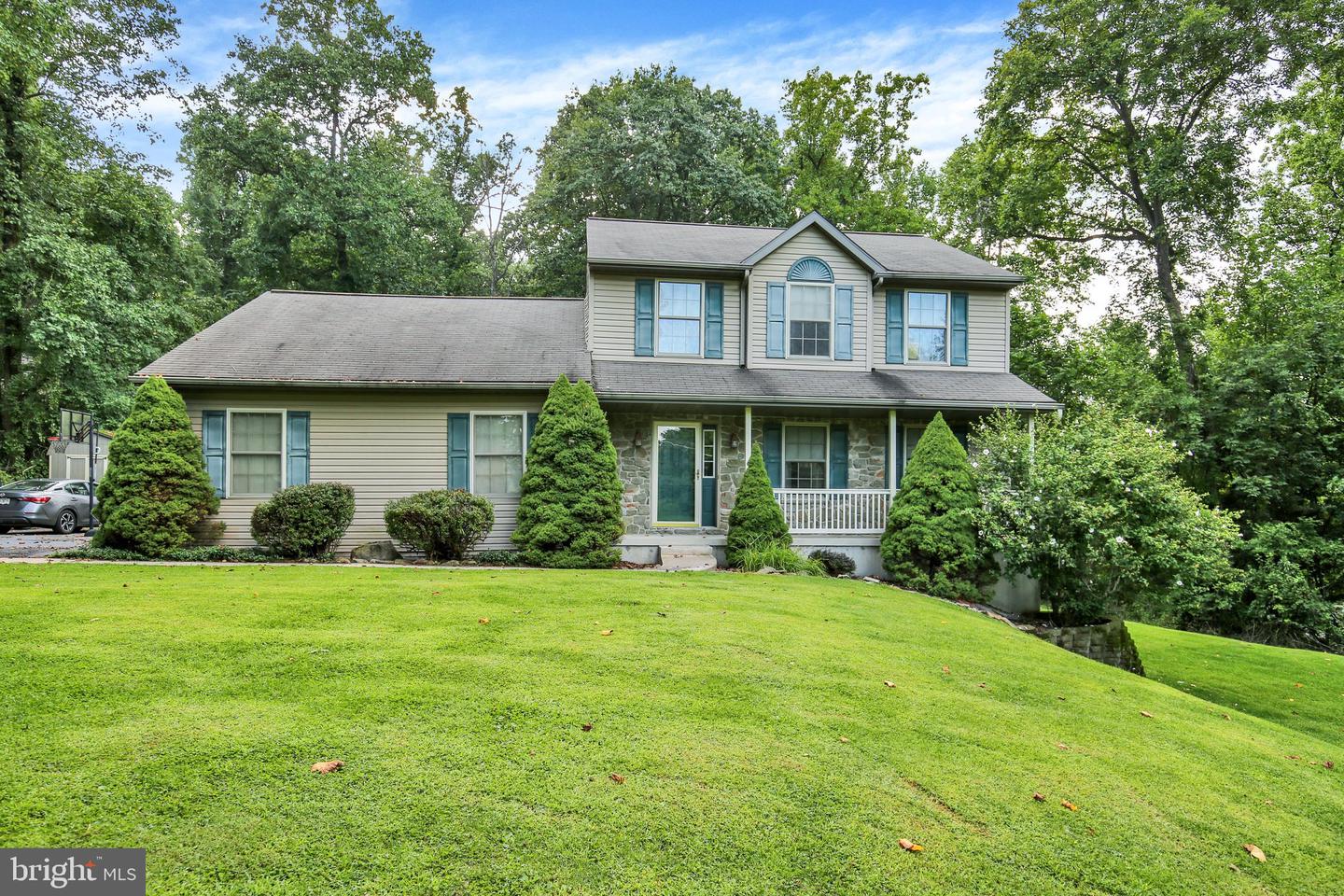 306 MOUNTAIN AVE