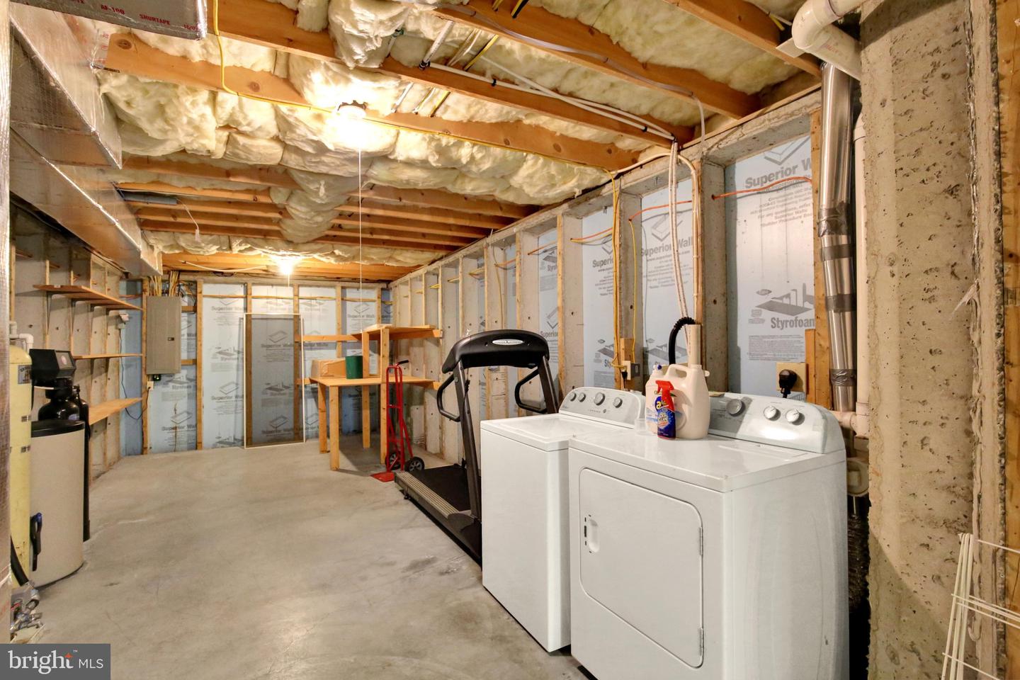 306 Mountain Ave Property Photo 43