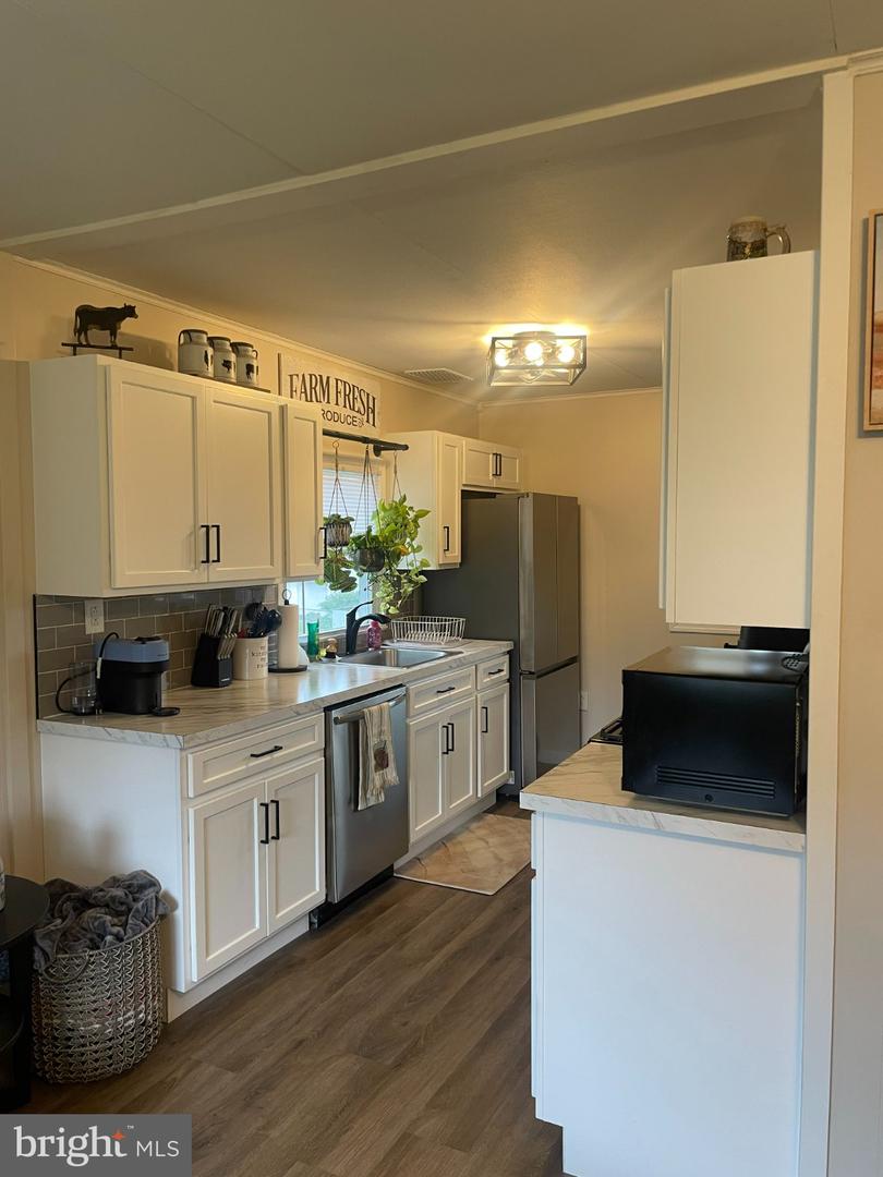 PABK2077670 Property Photo 8