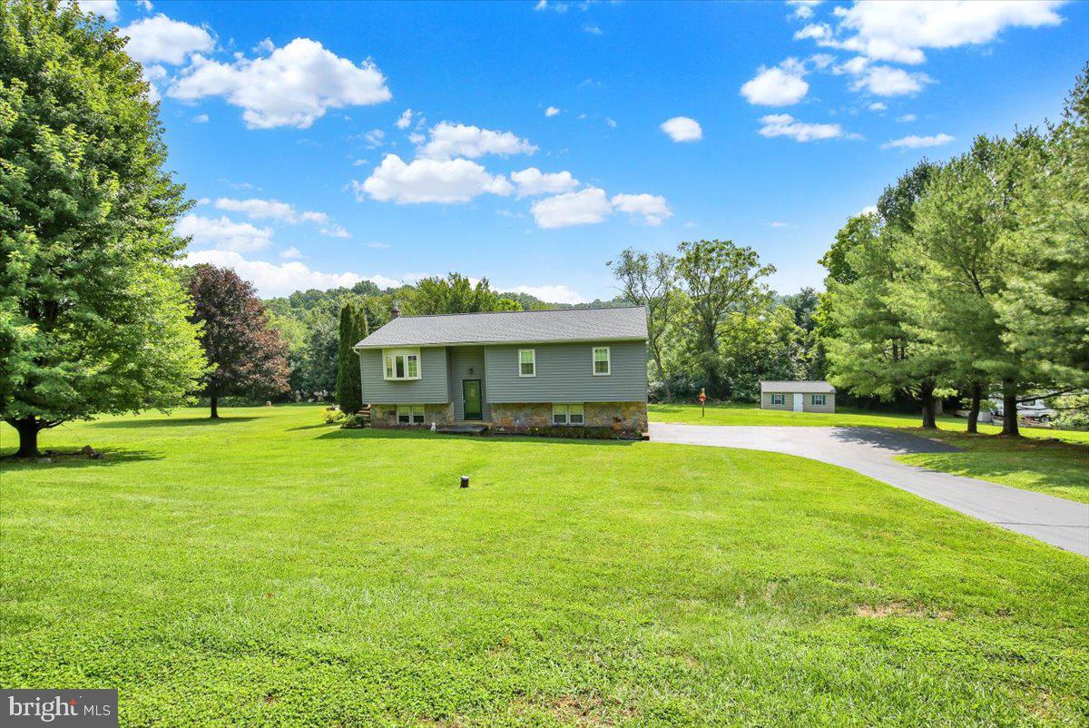 23 Pleva Dr Property Photo 4