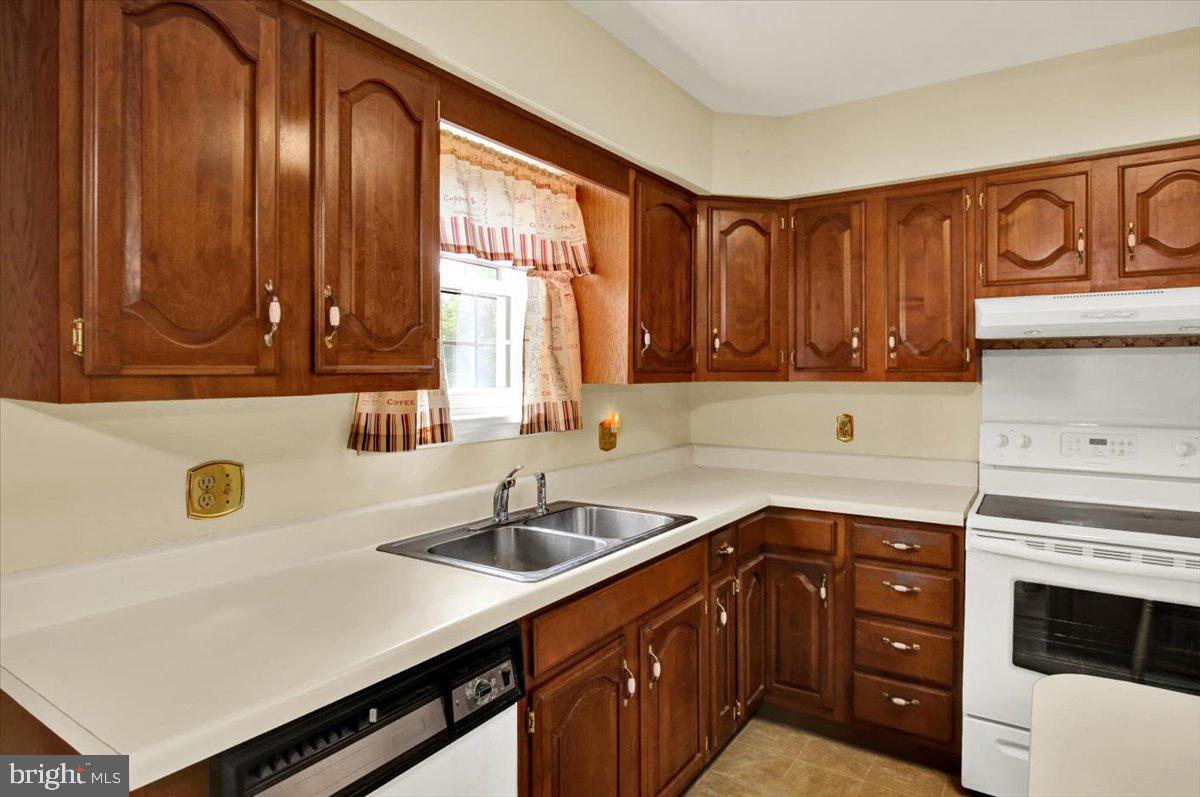 23 Pleva Dr Property Photo 11