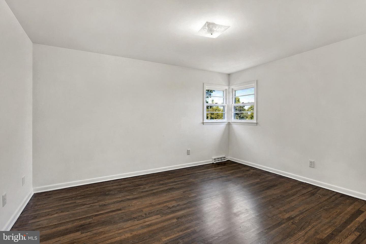 508 S Sterley St Property Photo 11