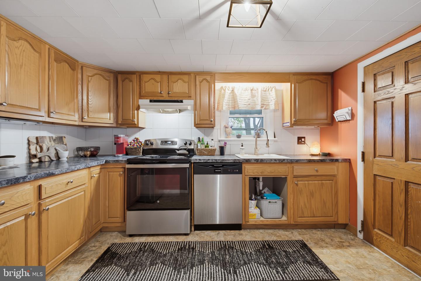 109 Ridge St Property Photo 13
