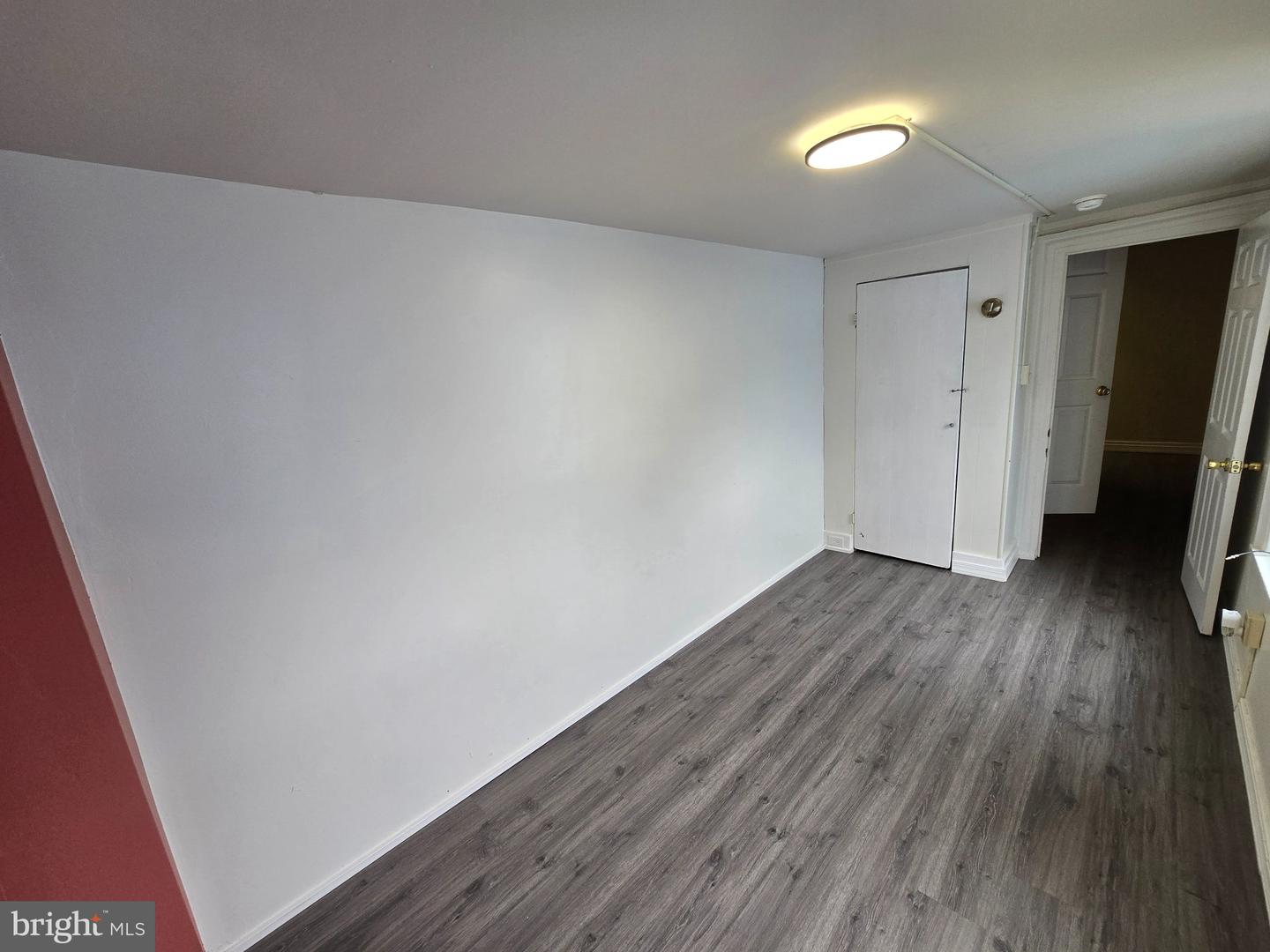 330 Moss St Property Photo 14