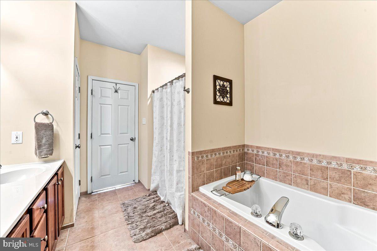 1534 Lexington Way Property Photo 20