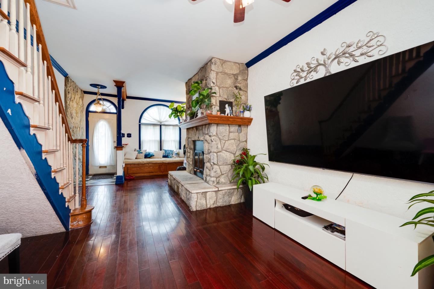 1312 Green St Property Photo 8