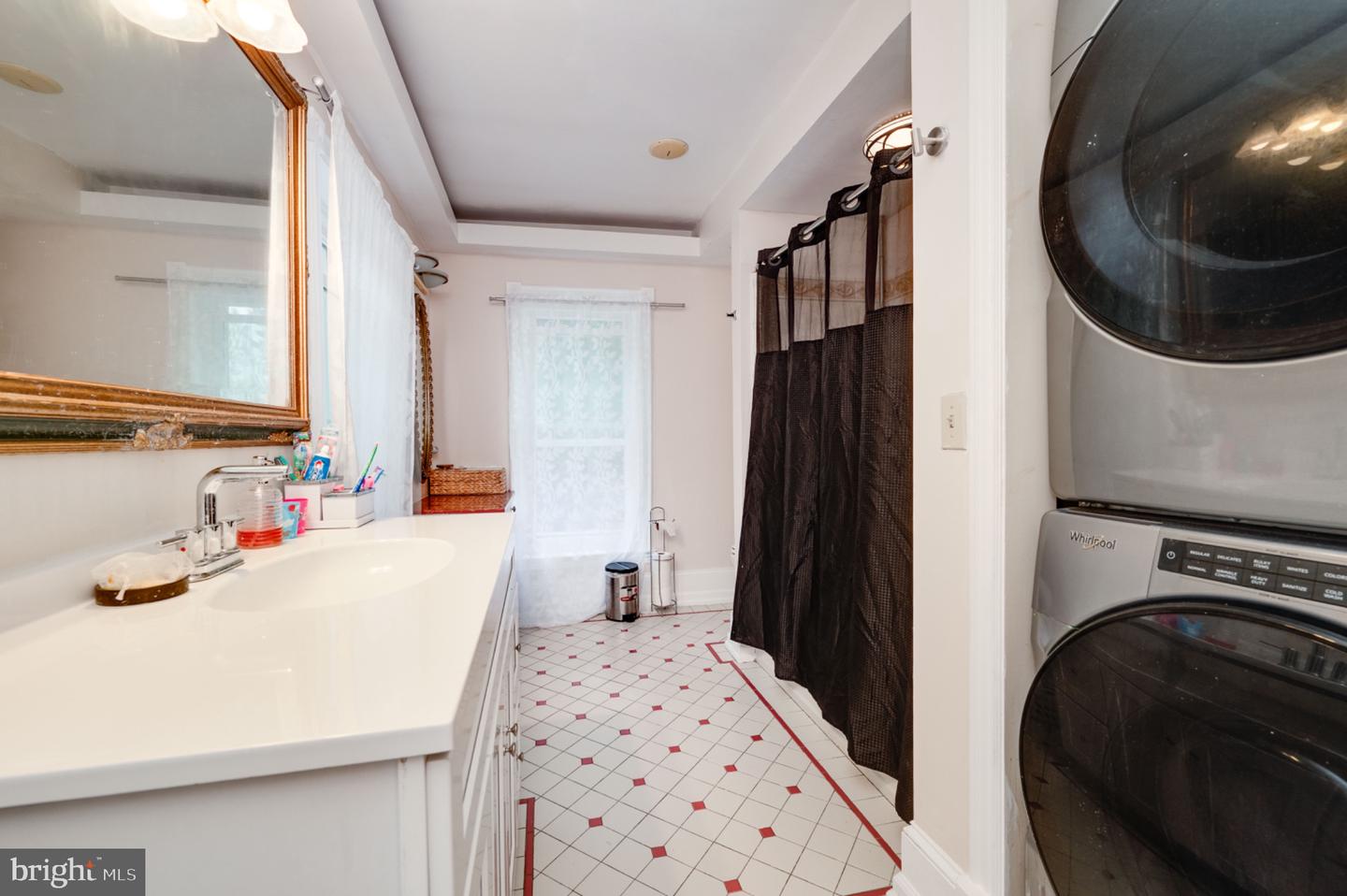 1312 Green St Property Photo 16