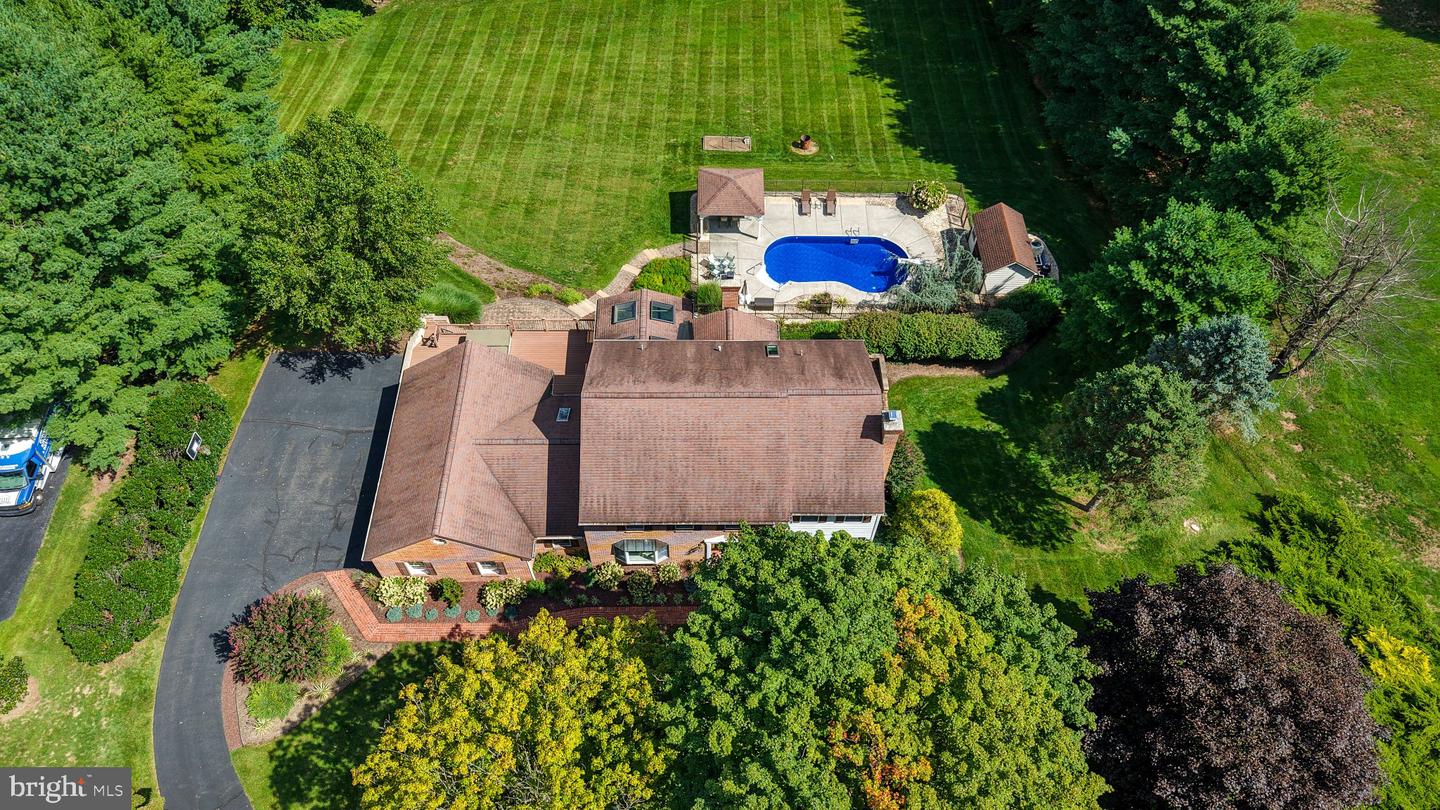 4 Glen Hollow Ct Property Photo 10