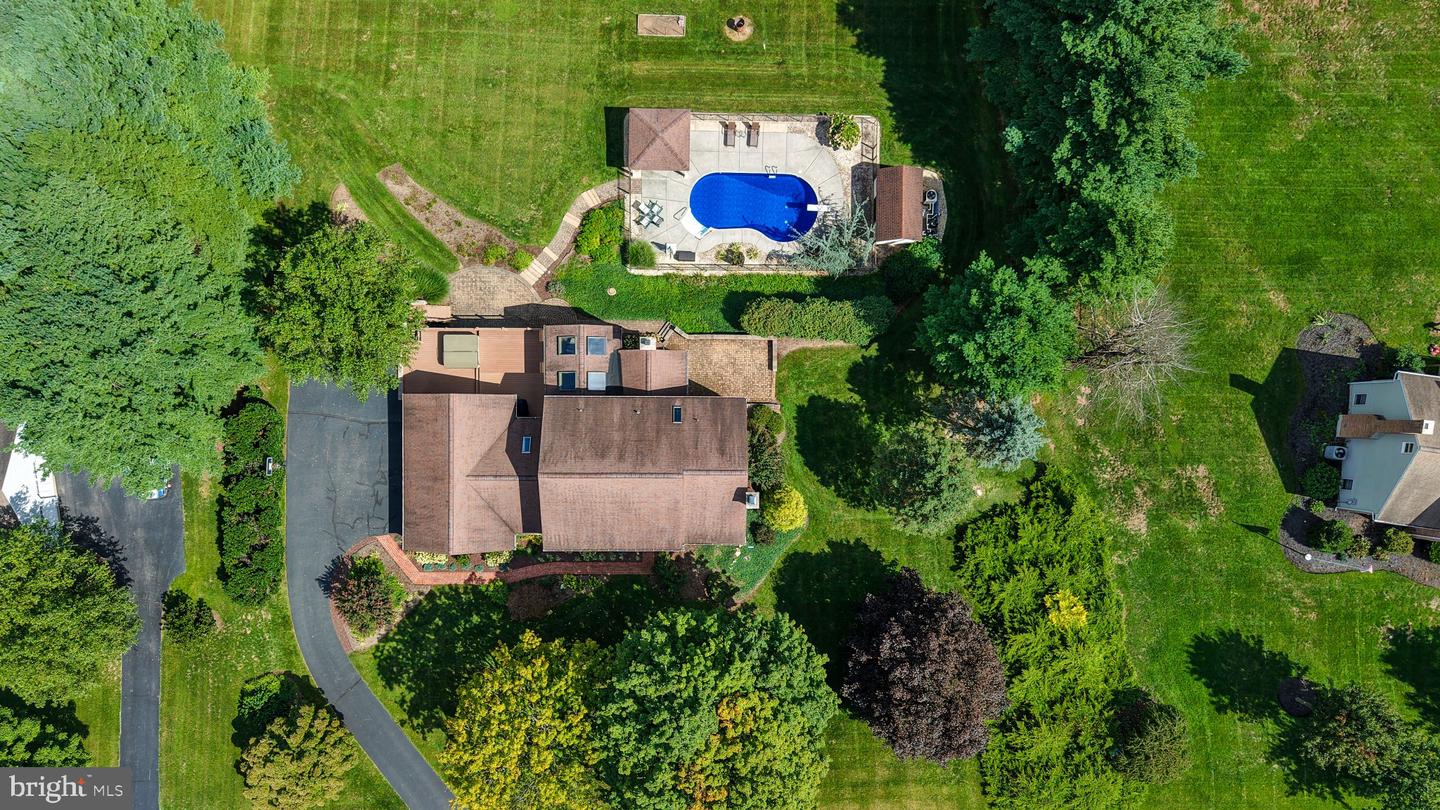 4 Glen Hollow Ct Property Photo 11