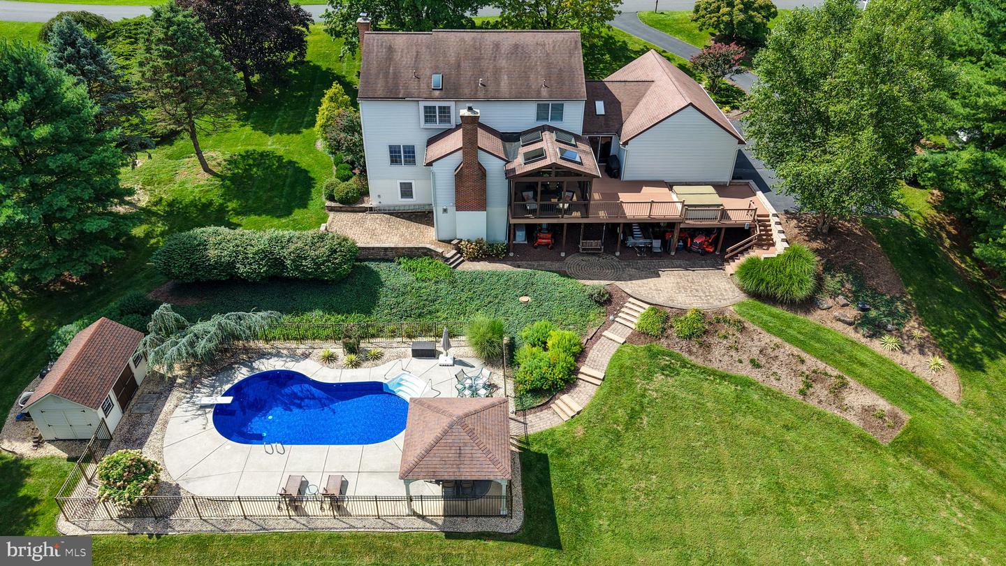 4 Glen Hollow Ct Property Photo 14